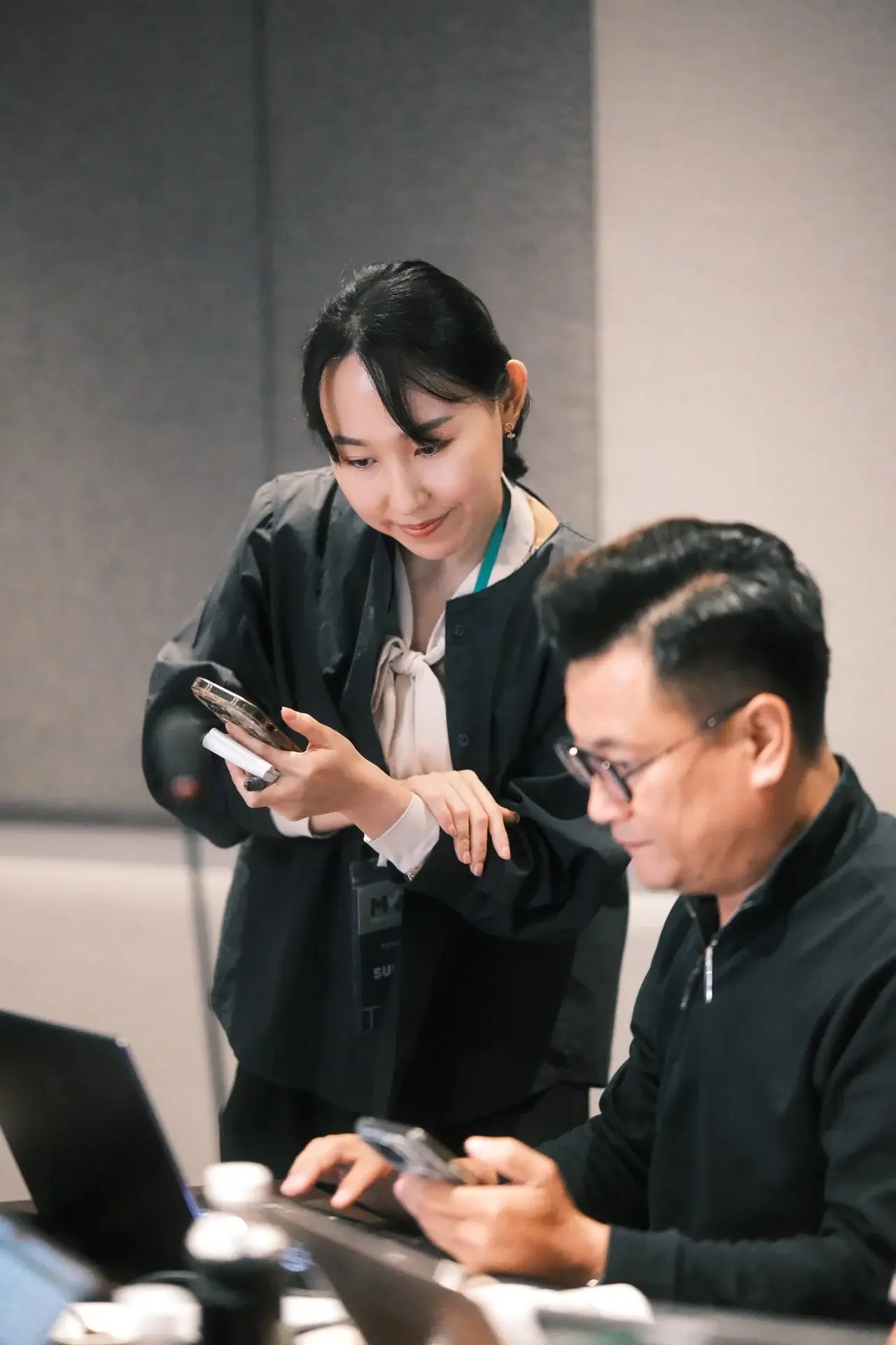 MMC Financial Planning team meeting for strategic budgeting consultation